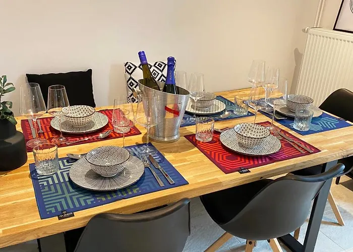 Sonnenlay Lounge - & *